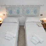 Appartamento Casa Mistral By La Via Del Mare Viaggi E Vacanze *
