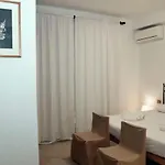 Appartamento Casa Mistral By La Via Del Mare Viaggi E Vacanze