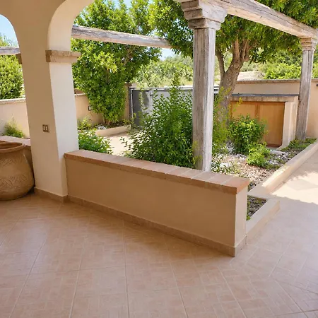 Daire Casa Mistral By La Via Del Mare Viaggi E Vacanze Villasimius