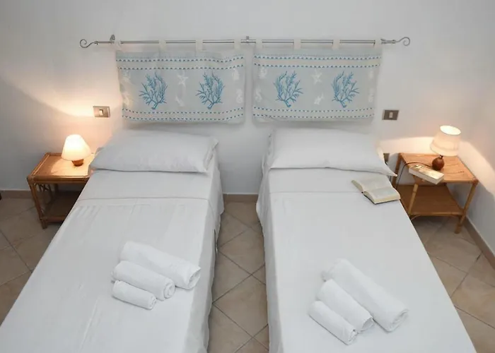 Апартаменти Casa Mistral By La Via Del Mare Viaggi E Vacanze *