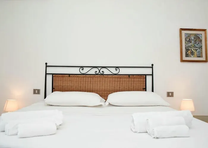 Casa Mistral By La Via Del Mare Viaggi E Vacanze Віллазімьюс