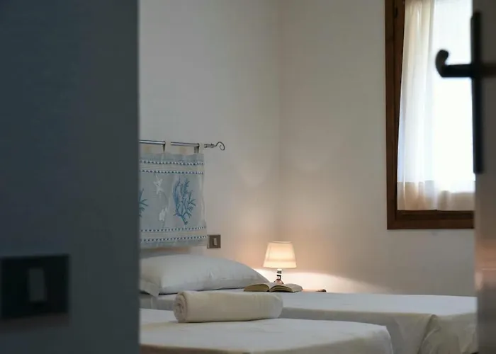 Апартаменти Casa Mistral By La Via Del Mare Viaggi E Vacanze *