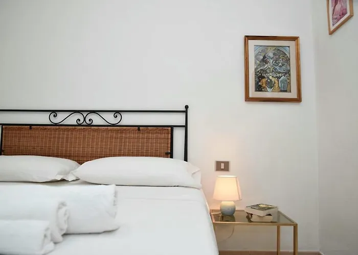 Casa Mistral By La Via Del Mare Viaggi E Vacanze Апартаменти *